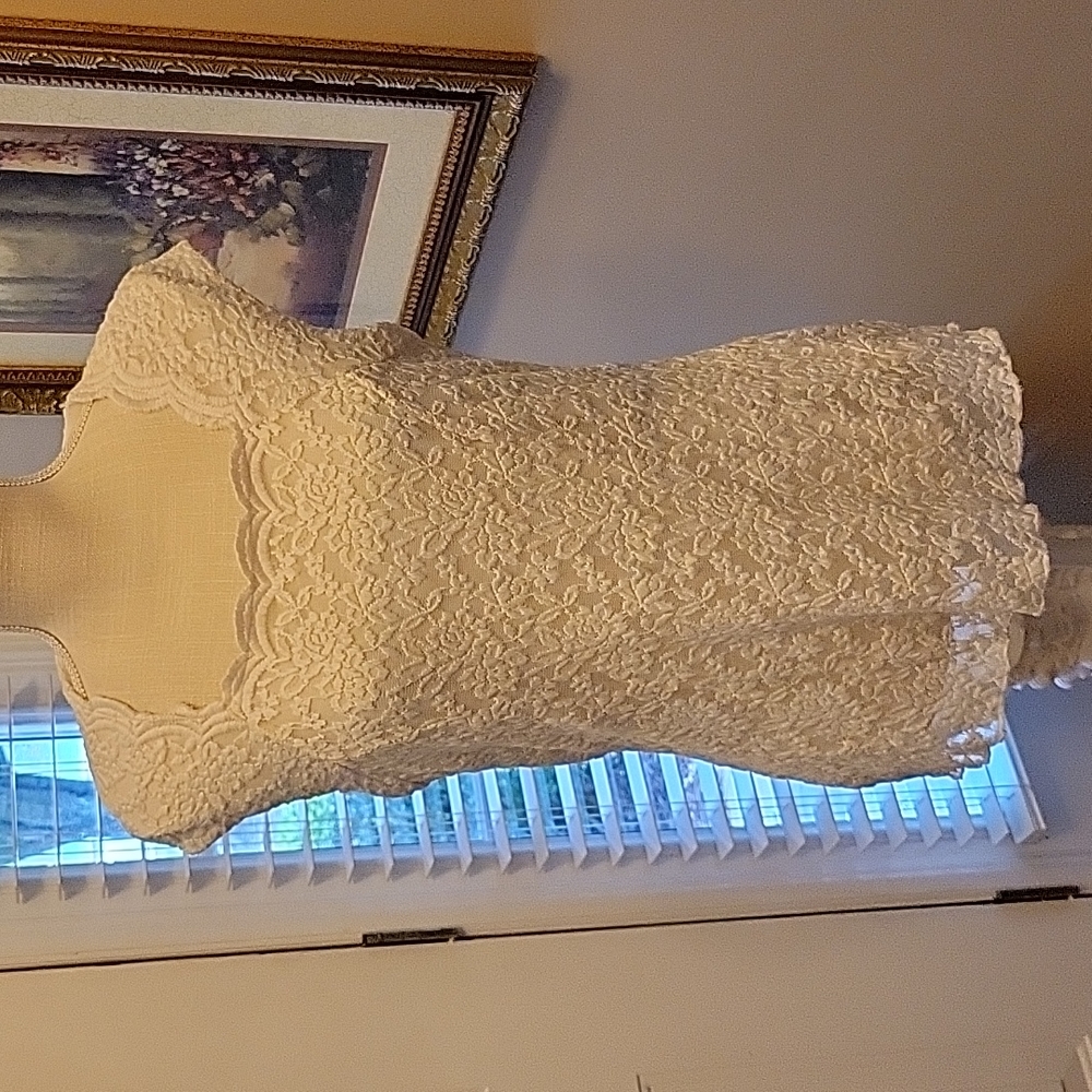 Jennie & Marlis off white lined lace top cap sleeve scallop neckline Large EUC…